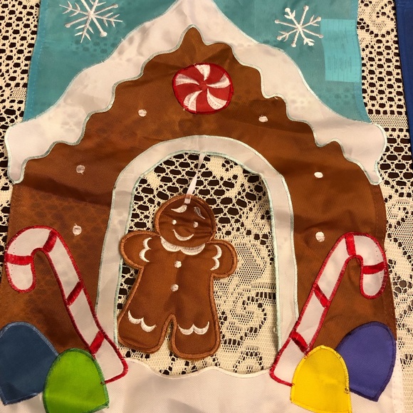 4 Garden Flags (bulk sale) - Picture 3 of 5